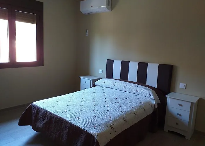 Carreras Casa En Piscina Natural Hébergement de vacances